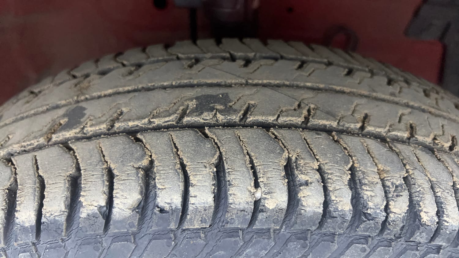 Used 2015 Maruti Suzuki Swift VXi Petrol Manual tyres RIGHT FRONT TYRE TREAD VIEW