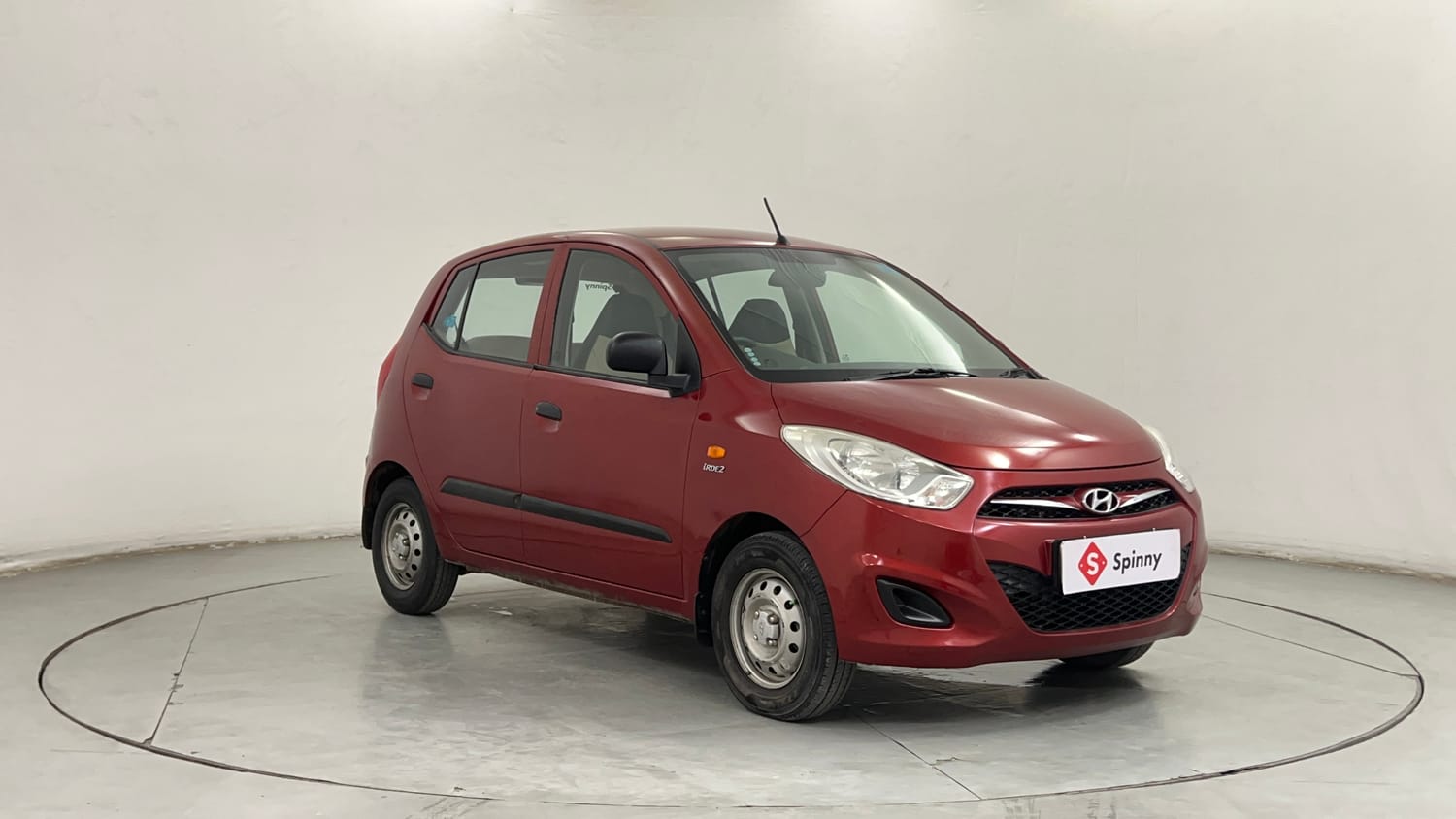 Used 2013 Hyundai i10 Era 1.1 iRDE2 Petrol Manual exterior RIGHT FRONT CORNER VIEW