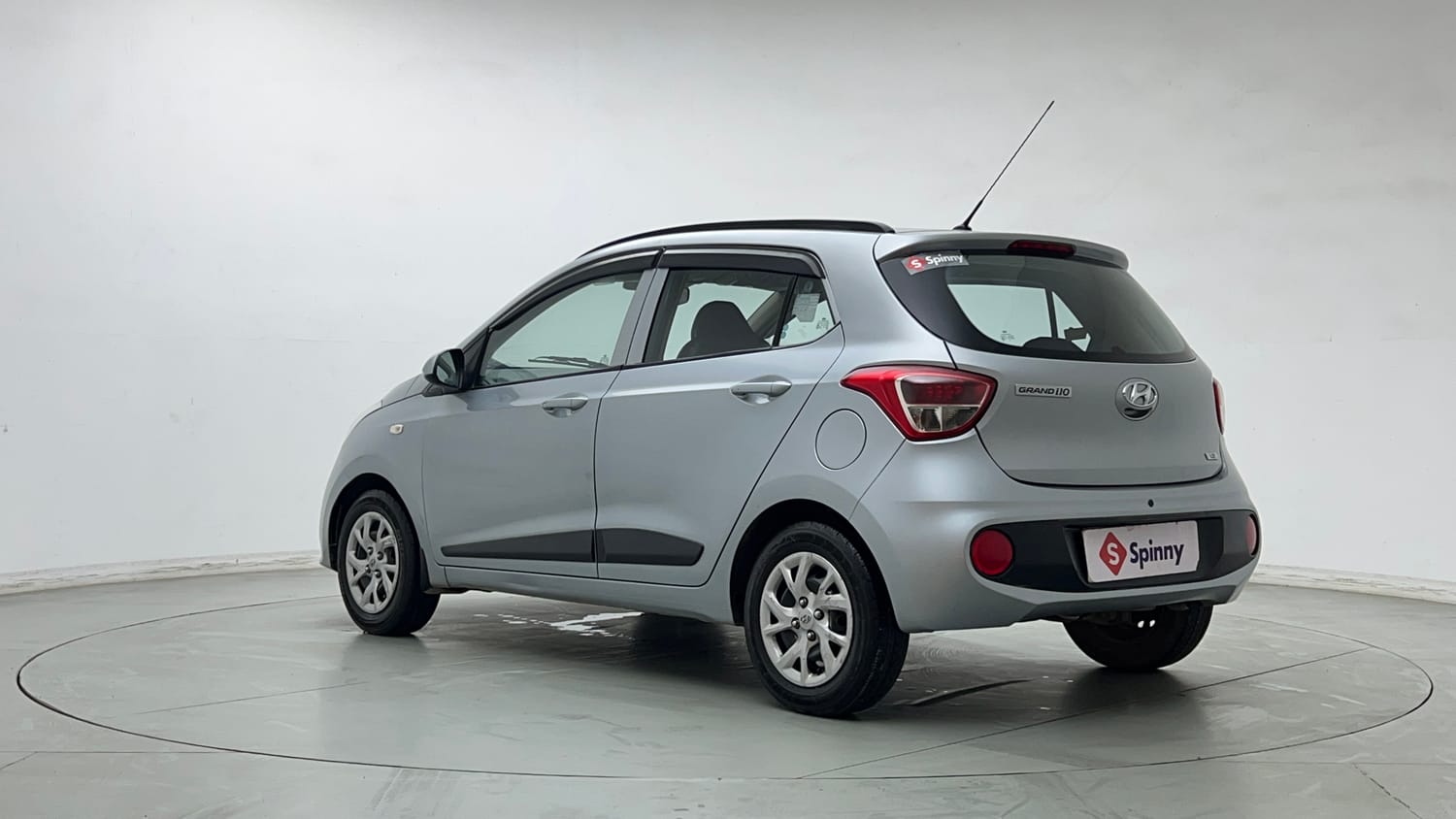 Used 2019 Hyundai Grand i10 Magna 1.2 Kappa VTVT CNG (outside fitted) Cng Manual exterior LEFT REAR CORNER VIEW