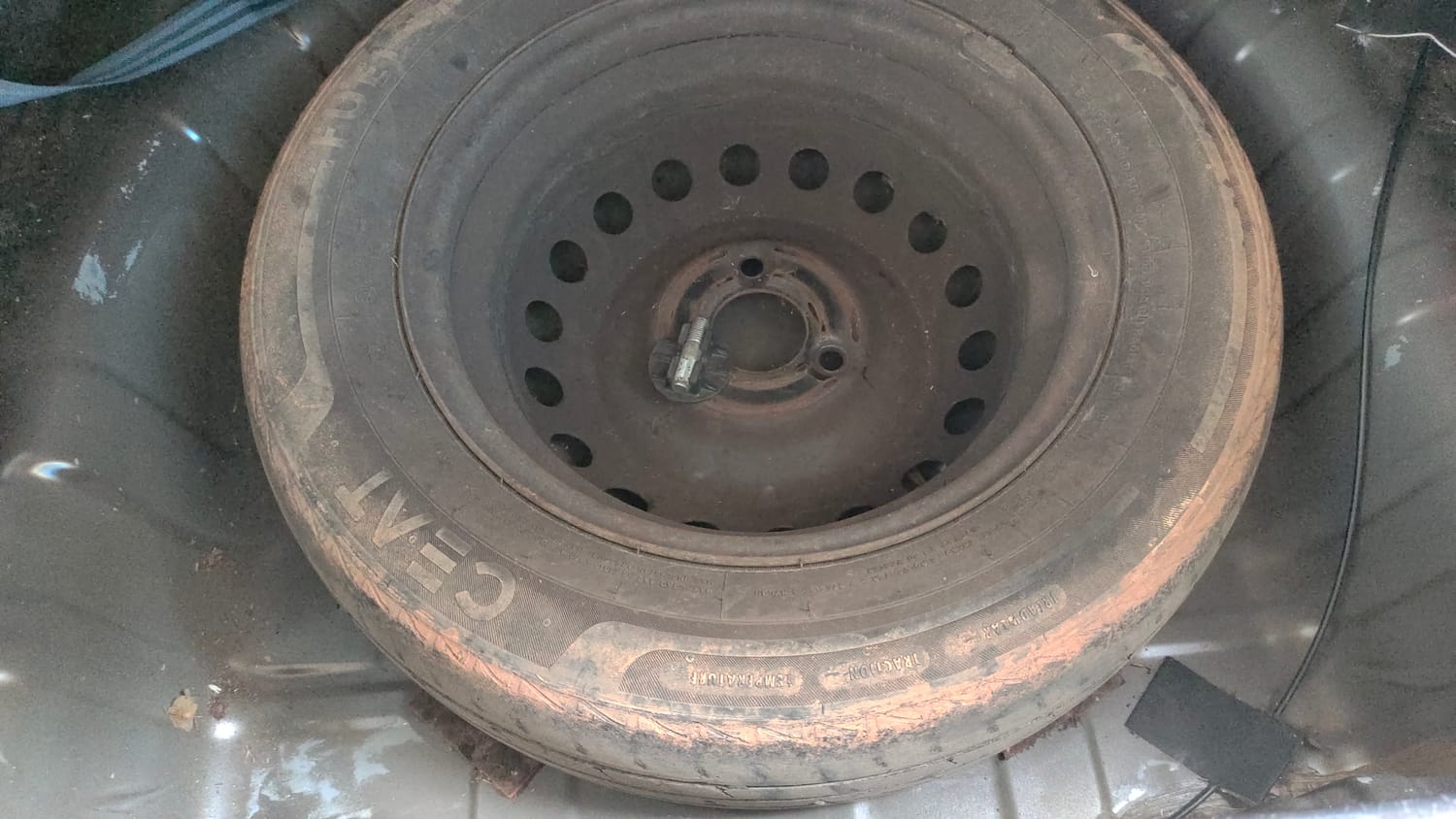 Used 2021 Renault Kwid RXT 1.0 Opt Petrol Manual tyres SPARE TYRE VIEW