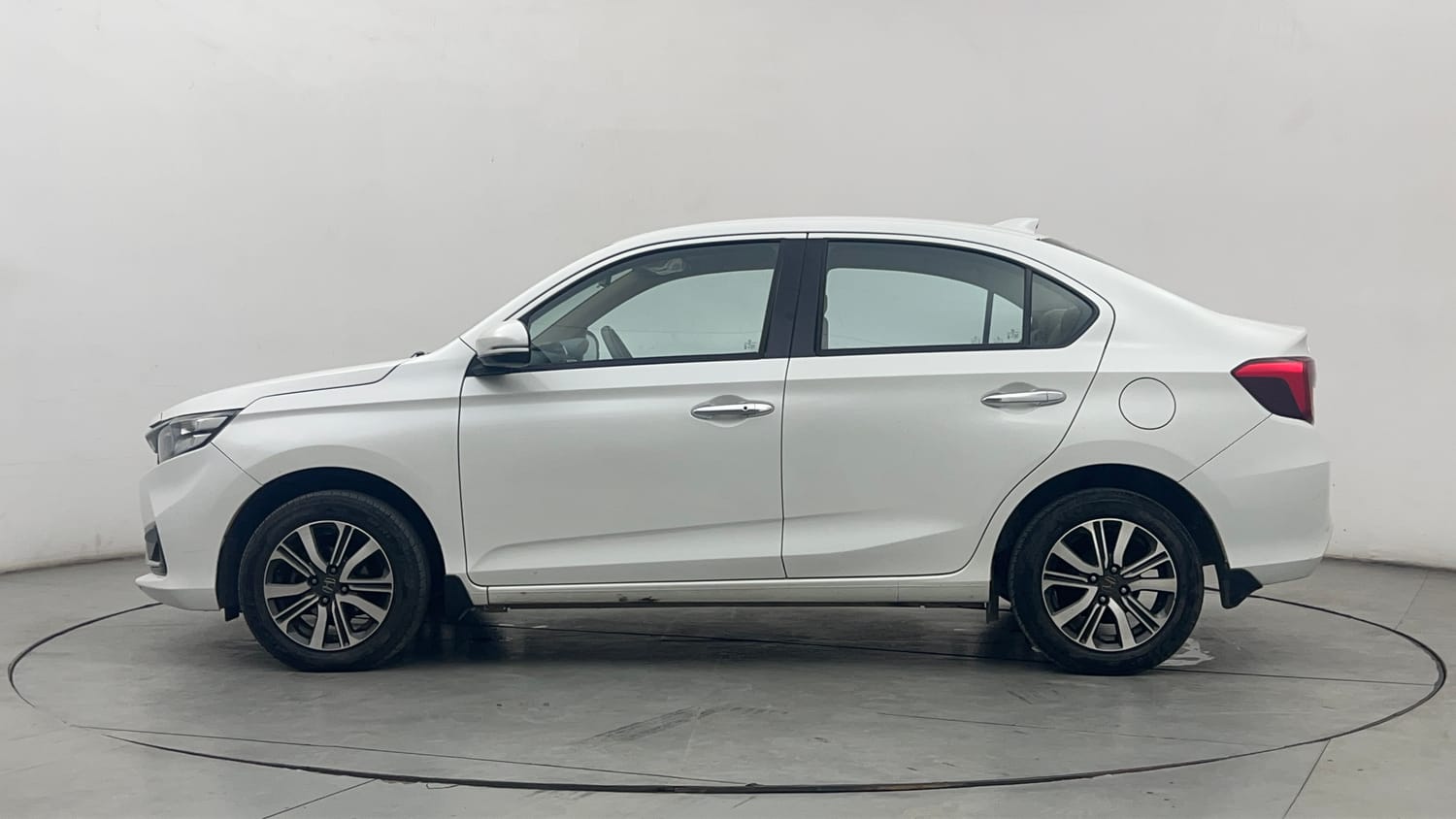 Used 2022 Honda Amaze VX CVT 1.2 Petrol Petrol Automatic exterior LEFT SIDE VIEW