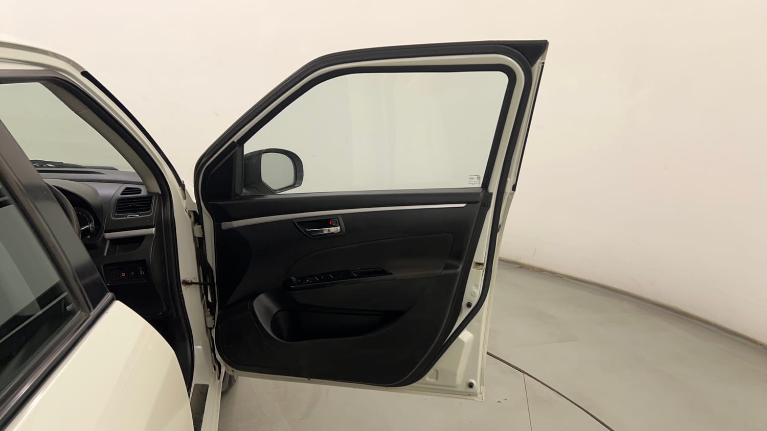 Used 2015 Maruti Suzuki Swift VXi Petrol Manual interior RIGHT FRONT DOOR OPEN VIEW