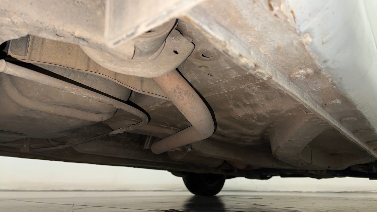 Used 2016 Honda Amaze 1.2 S i-VTEC Petrol Manual extra REAR RIGHT UNDERBODY VIEW