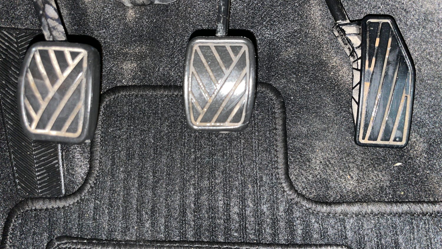Used 2017 Maruti Suzuki Baleno Alpha 1.2 Petrol Manual interior PEDALS VIEW