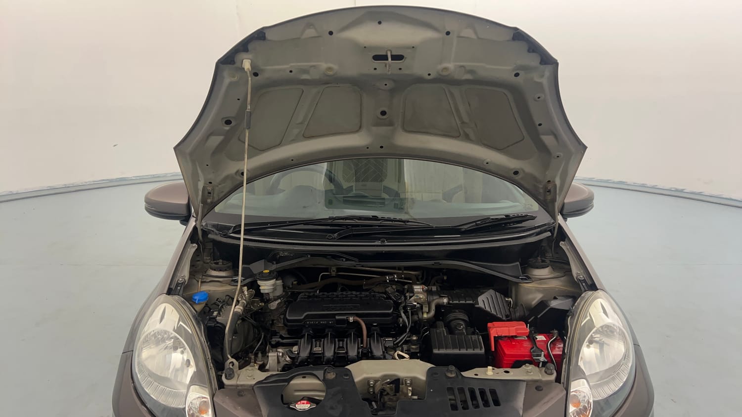 Used 2016 Honda Amaze 1.2 VX i-VTEC Petrol Manual engine ENGINE & BONNET OPEN FRONT VIEW