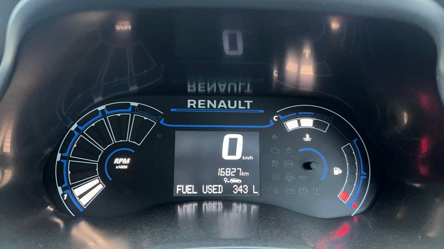Used 2022 Renault Kiger RXT MT Petrol Manual interior CLUSTERMETER VIEW