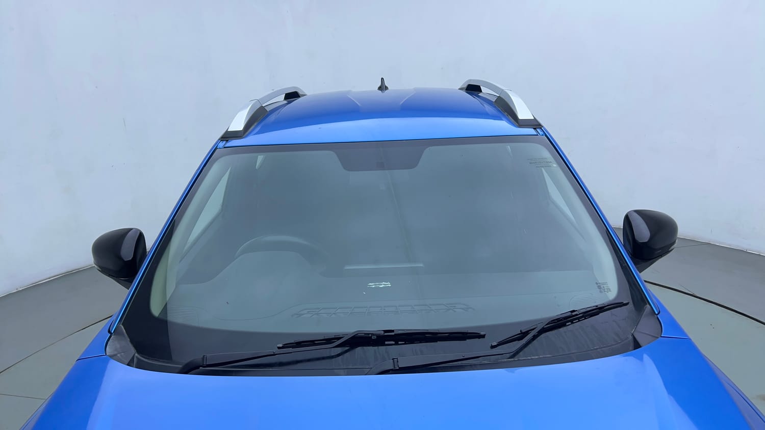 Used 2022 Renault Kiger RXT MT Petrol Manual exterior FRONT WINDSHIELD VIEW