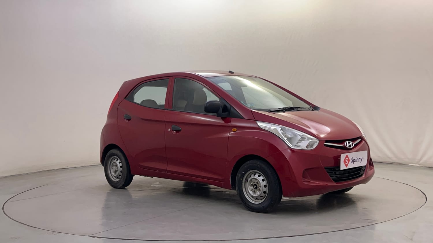 Used 2016 Hyundai Eon Era Petrol Manual exterior RIGHT FRONT CORNER VIEW