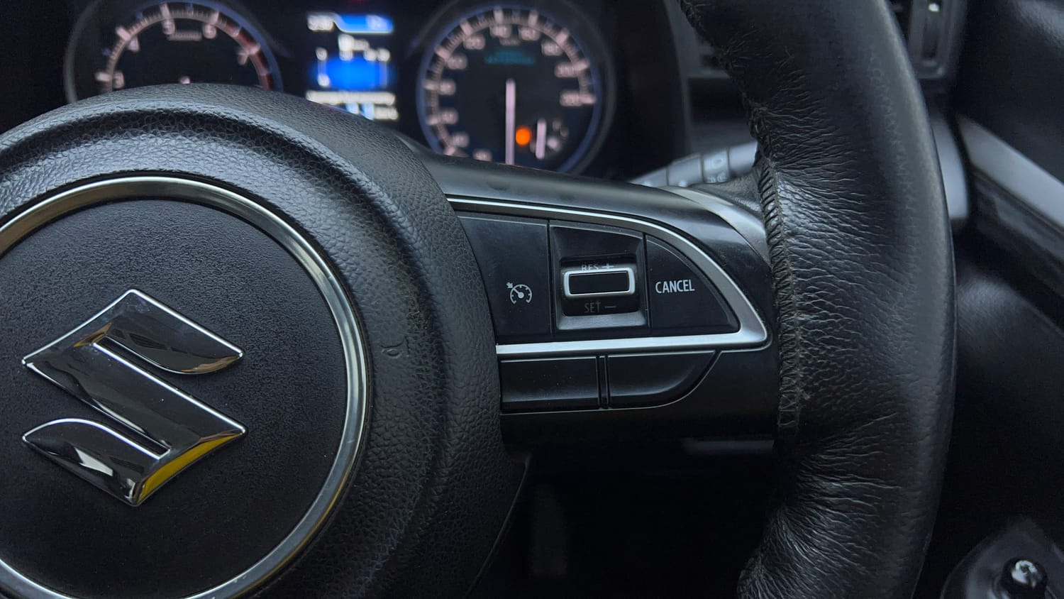 Used 2021 Maruti Suzuki XL6 Alpha AT Petrol Petrol Automatic top_features Cruise control
