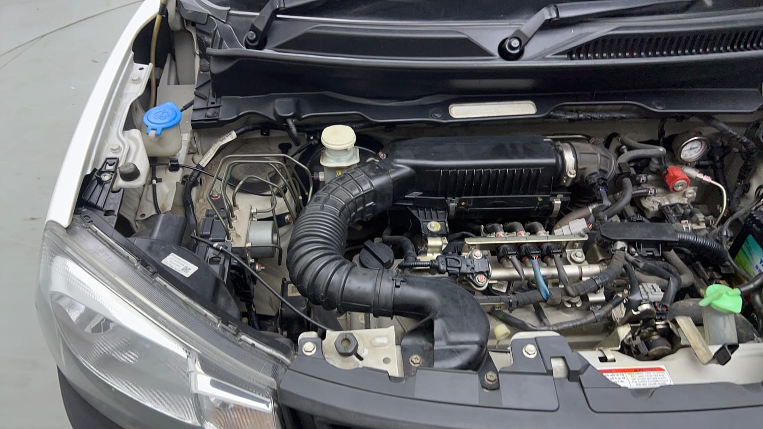 Used 2021 Maruti Suzuki S-Presso LXi CNG Cng Manual engine ENGINE RIGHT SIDE VIEW