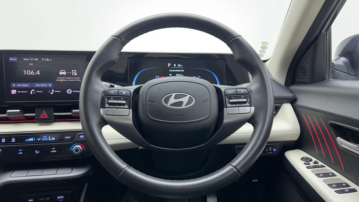 Used 2025 Hyundai Verna SX 1.5 Petrol IVT Petrol Automatic interior STEERING VIEW