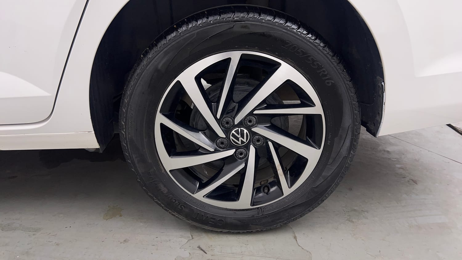 Used 2024 Volkswagen Virtus Topline 1.0 TSI AT Petrol Automatic tyres LEFT REAR TYRE RIM VIEW