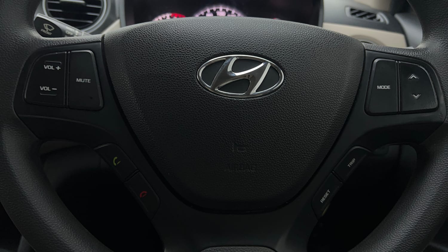 Used 2019 Hyundai Grand i10 Magna 1.2 Kappa VTVT CNG (outside fitted) Cng Manual top_features Airbags