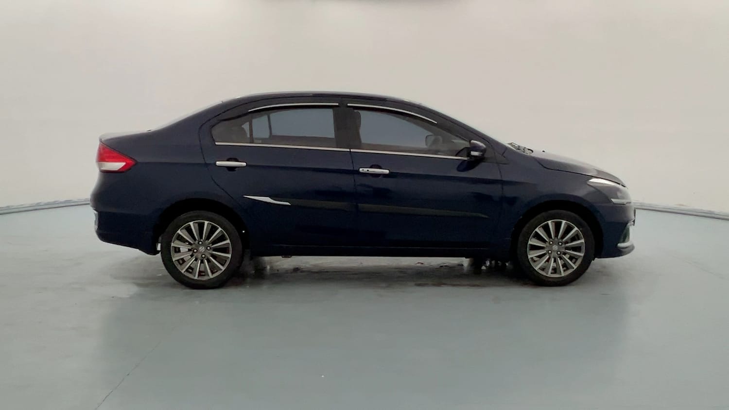 Used 2022 Maruti Suzuki Ciaz Alpha 1.5 Petrol Manual exterior RIGHT SIDE VIEW