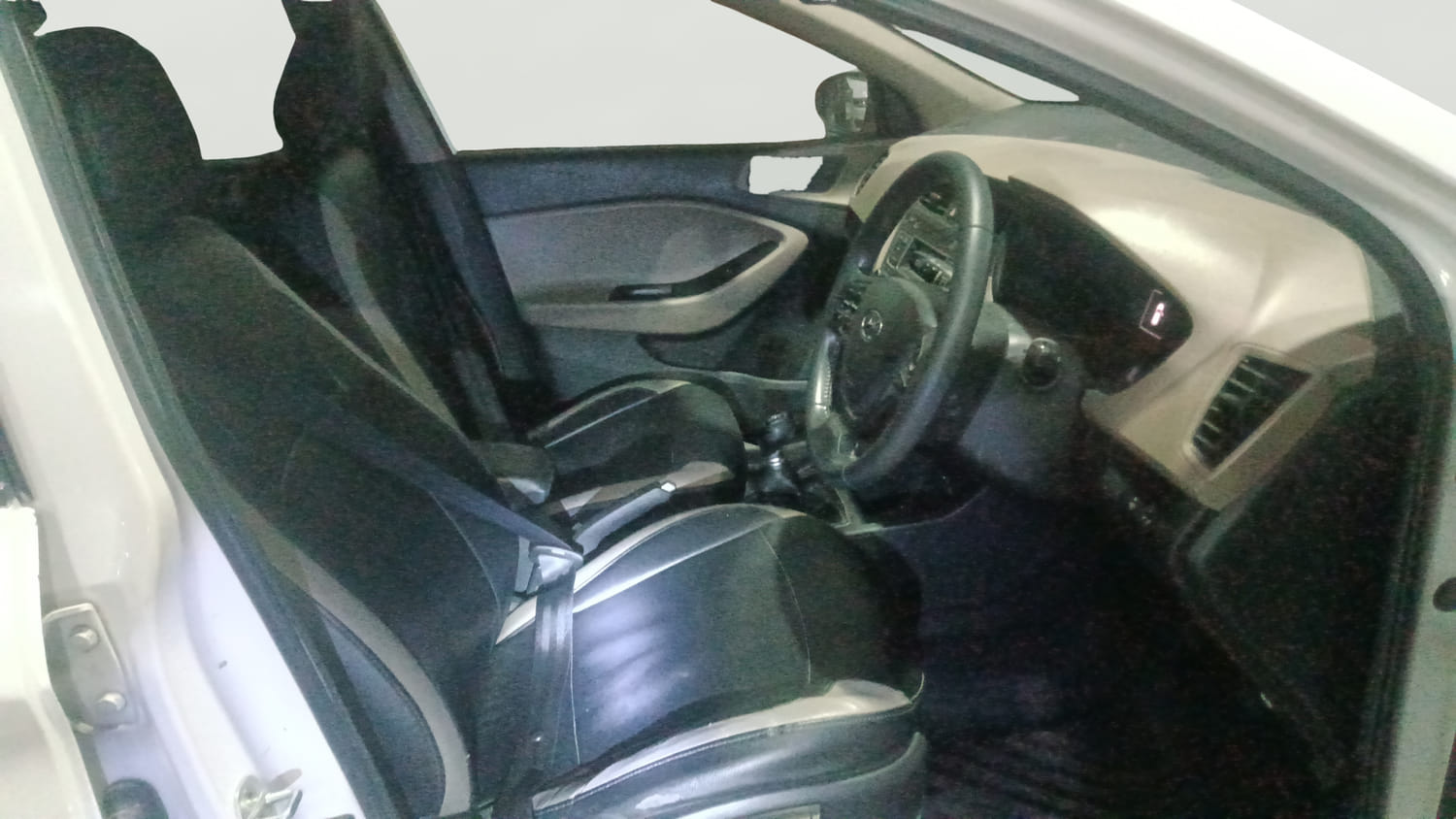 Used 2016 Hyundai Elite i20 Asta 1.2 Petrol Manual interior RIGHT SIDE FRONT DOOR CABIN VIEW