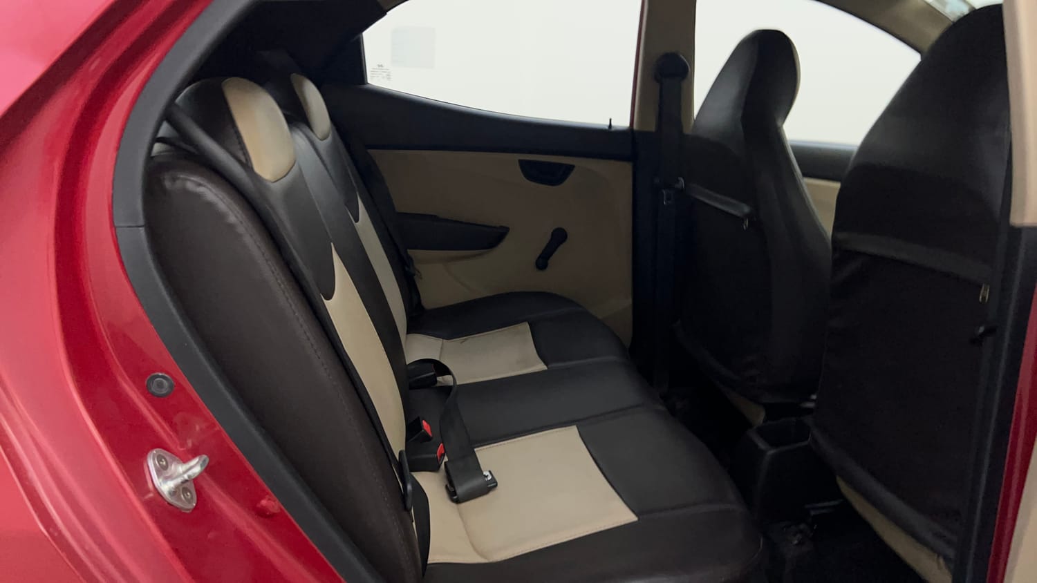 Used 2016 Hyundai Eon Era Petrol Manual interior RIGHT SIDE REAR DOOR CABIN VIEW