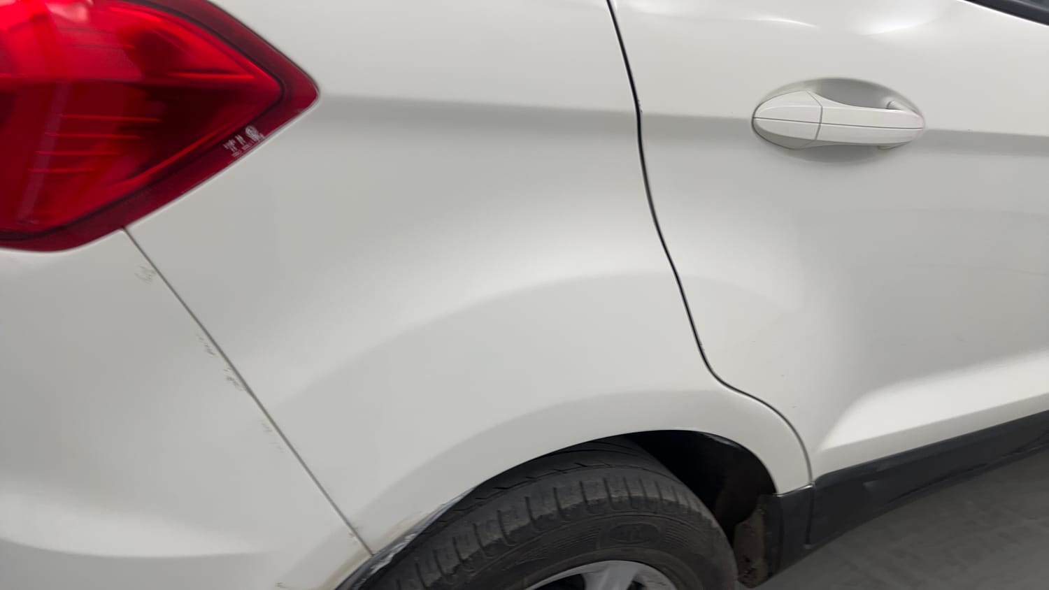 Used 2021 Ford EcoSport Titanium 1.5L TDCi Diesel Manual dents MINOR SCRATCH