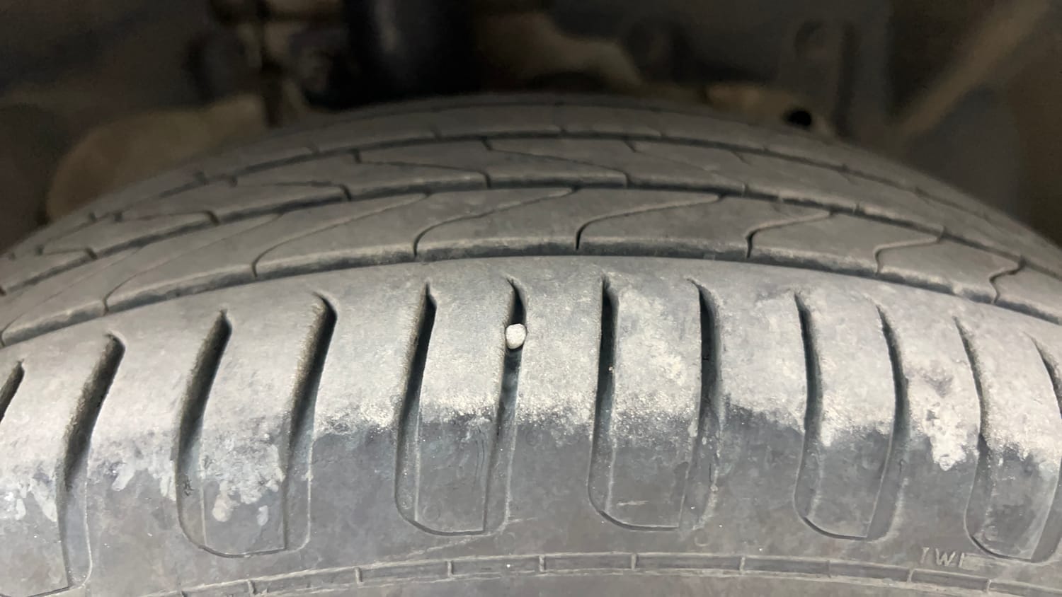 Used 2015 Ford EcoSport Trend 1.5 TDCi Diesel Manual tyres RIGHT FRONT TYRE TREAD VIEW