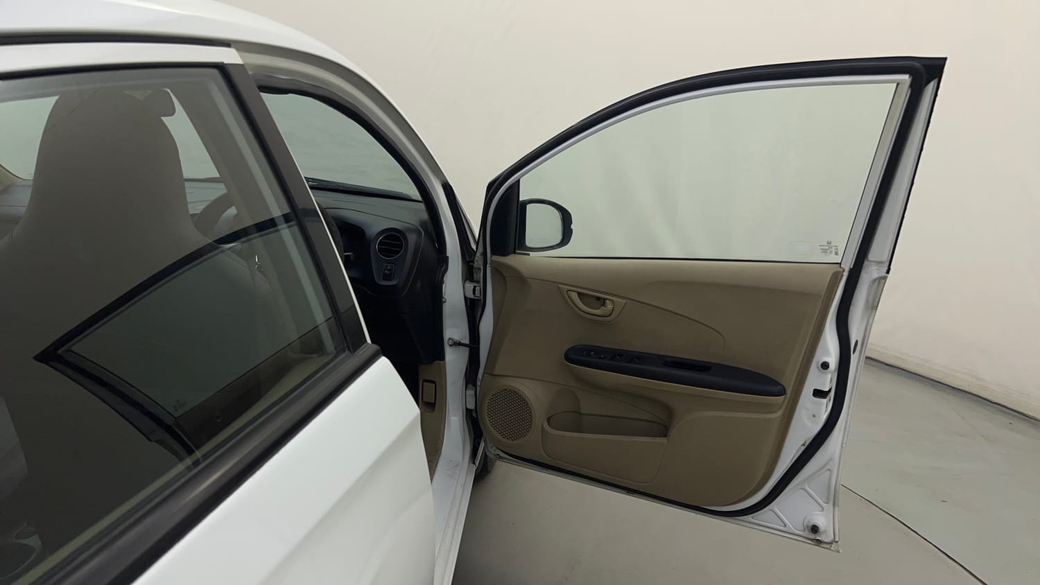 Used 2016 Honda Amaze 1.2 S i-VTEC Petrol Manual interior RIGHT FRONT DOOR OPEN VIEW
