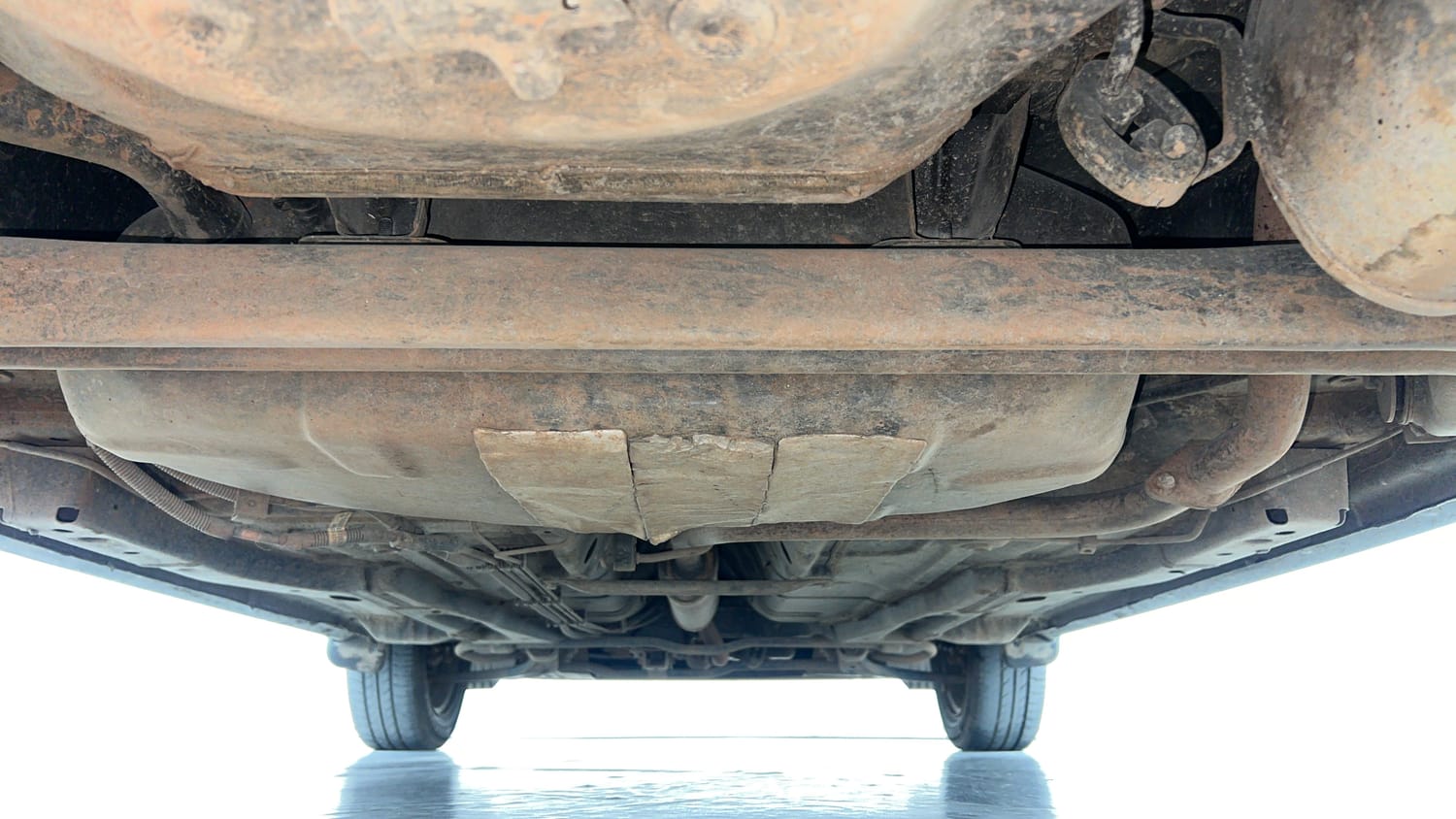 Used 2024 Tata Tiago XT Petrol Manual extra REAR UNDERBODY VIEW (TAKEN FROM REAR)