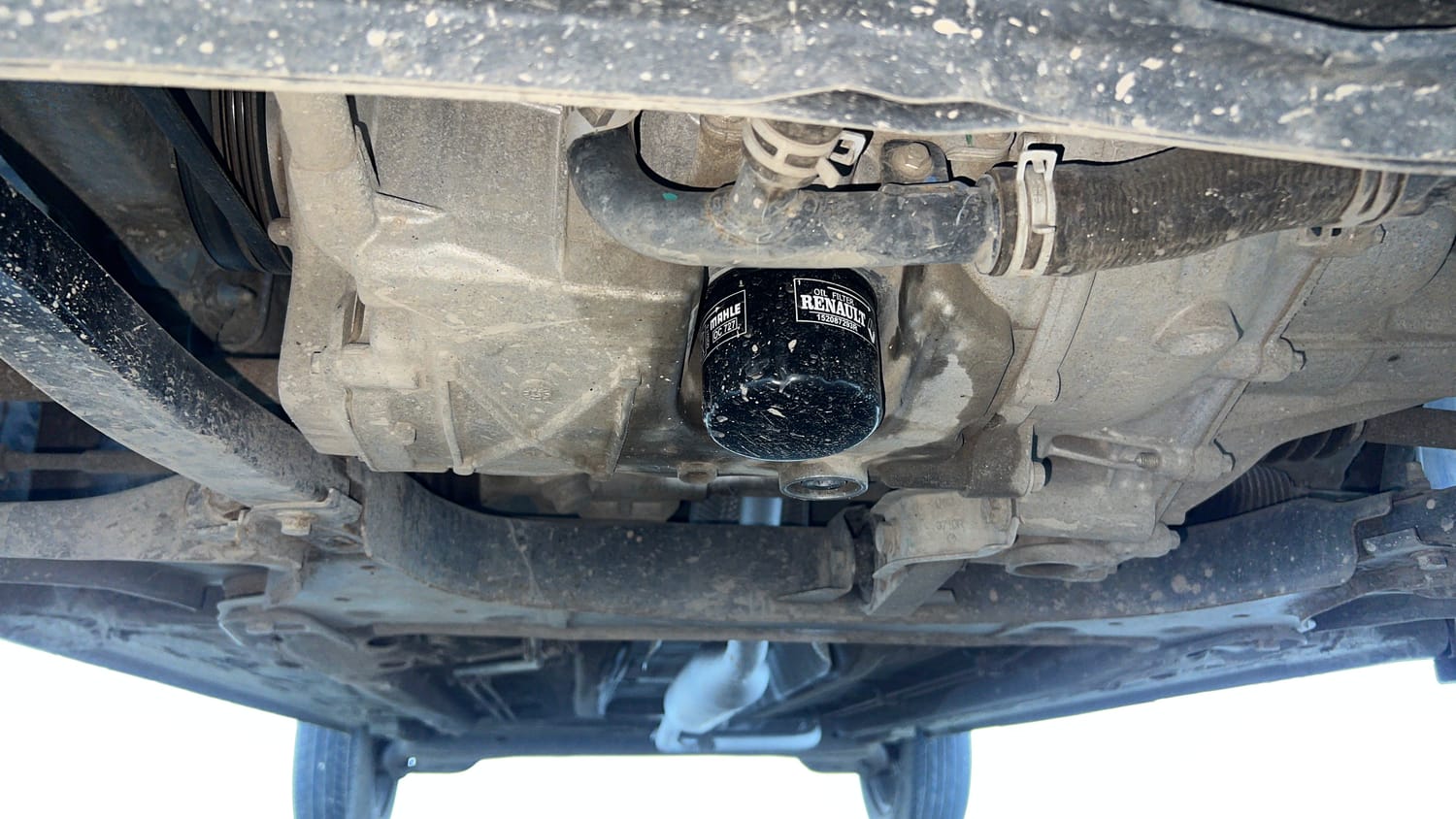 Used 2022 Renault Kiger RXT MT Petrol Manual extra FRONT LEFT UNDERBODY VIEW