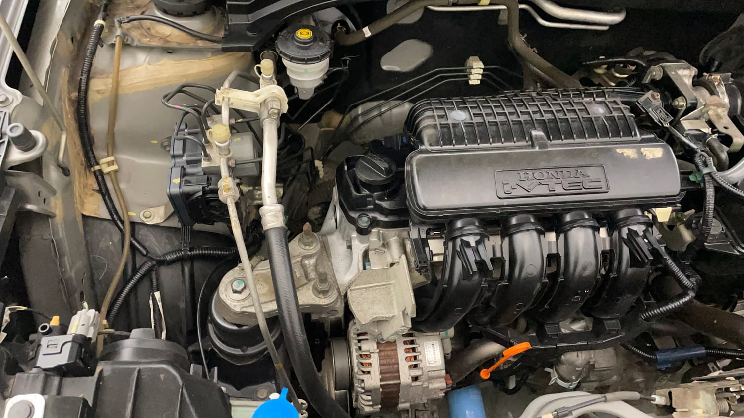 Used 2021 Honda Amaze 1.2 VX CVT Petrol Petrol Automatic engine ENGINE RIGHT SIDE VIEW