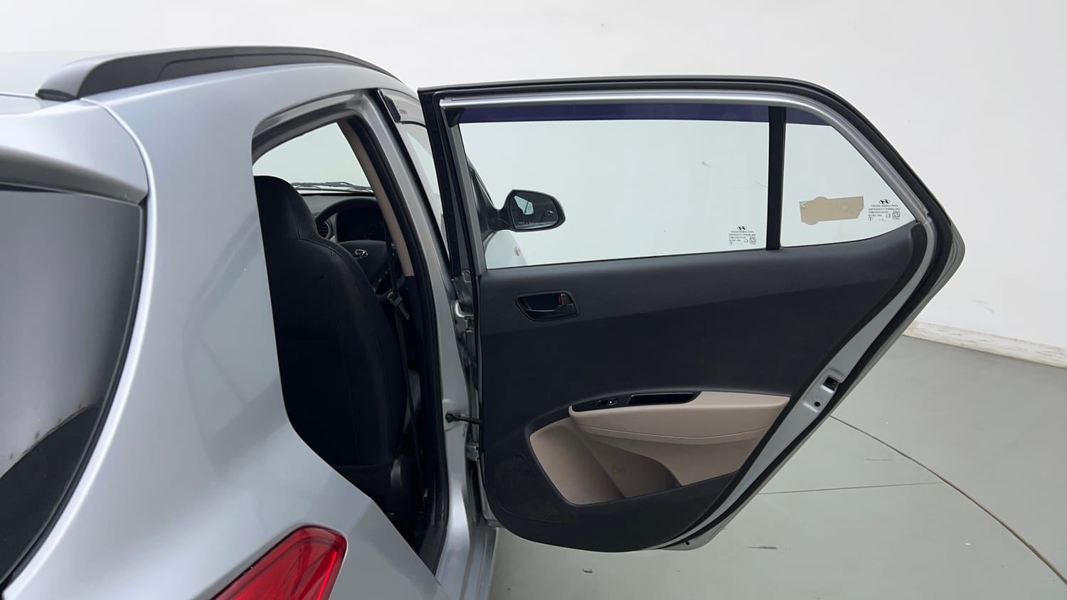Used 2019 Hyundai Grand i10 Magna 1.2 Kappa VTVT CNG (outside fitted) Cng Manual interior RIGHT REAR DOOR OPEN VIEW