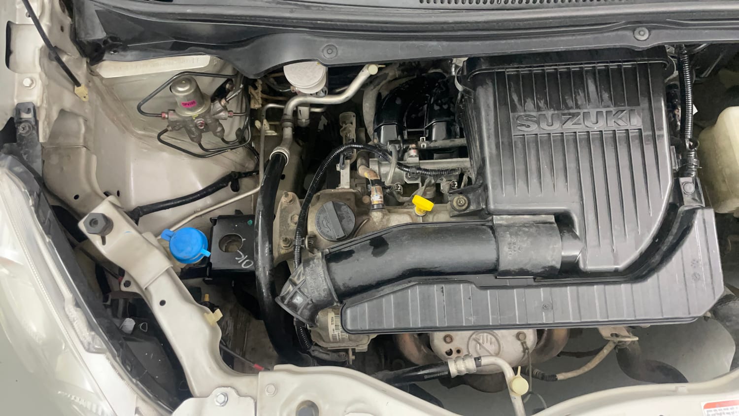 Used 2014 Maruti Suzuki Ritz Lxi BS-IV Petrol Manual engine ENGINE RIGHT SIDE VIEW