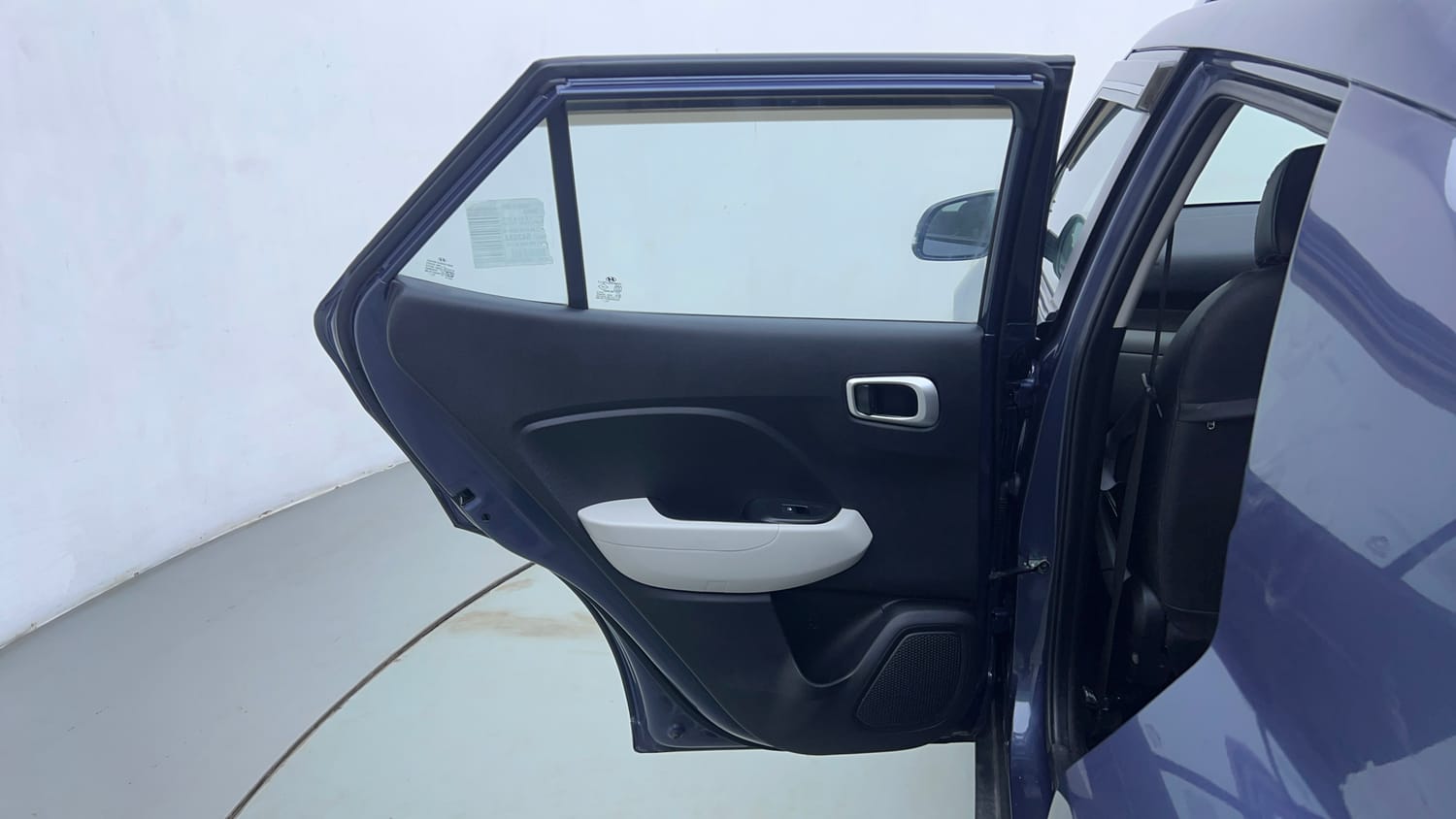 Used 2023 Hyundai Venue S (O) 1.0 Turbo DCT Petrol Automatic interior LEFT REAR DOOR OPEN VIEW