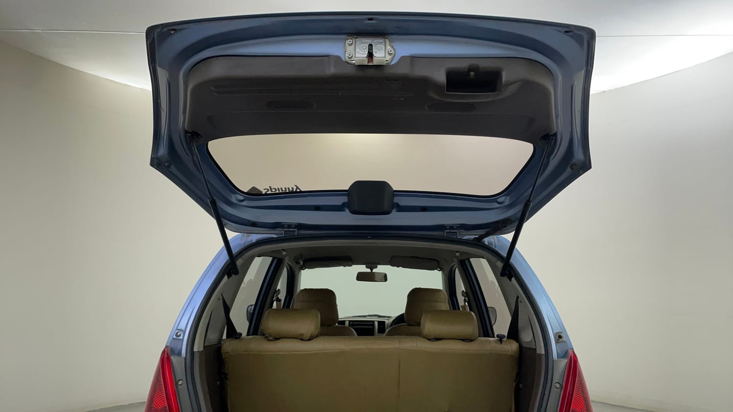 Used 2014 Maruti Suzuki Estilo LXi BS-IV Petrol Manual interior DICKY DOOR OPEN VIEW