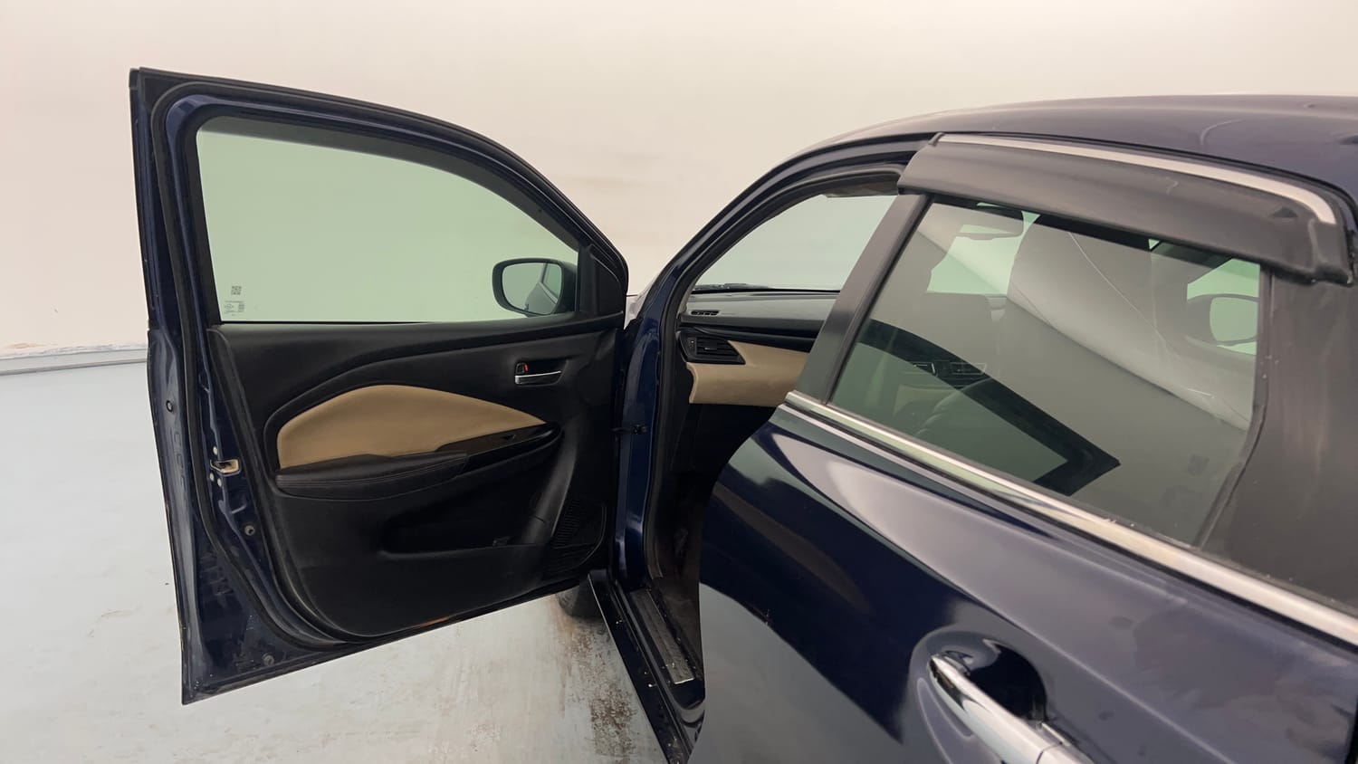 Used 2022 Toyota Glanza V AMT Petrol Automatic interior LEFT FRONT DOOR OPEN VIEW