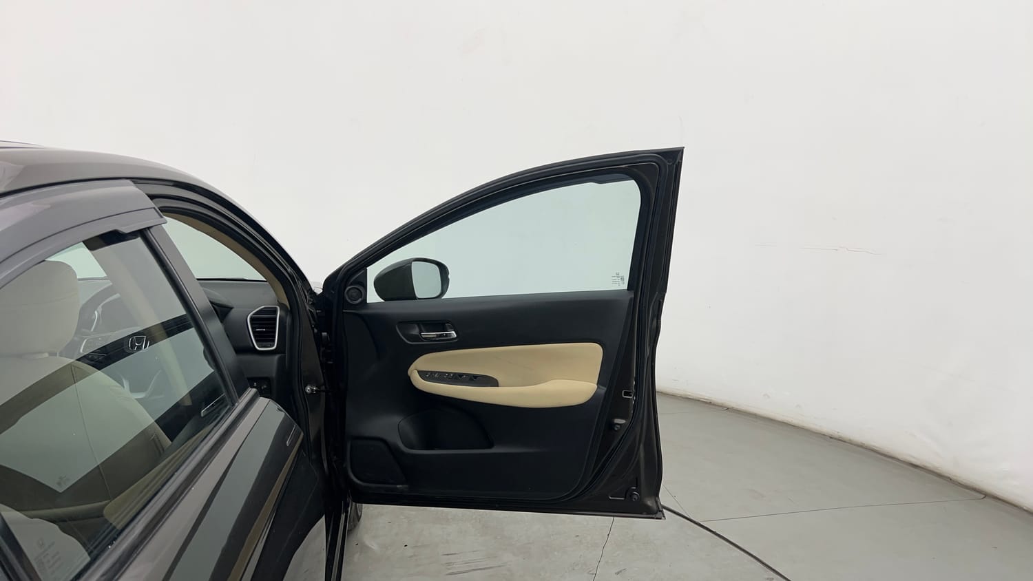 Used 2022 Honda City VX Petrol Petrol Manual interior RIGHT FRONT DOOR OPEN VIEW