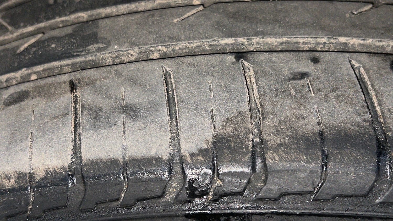 Used 2019 Honda BR-V V Petrol Petrol Manual tyres LEFT FRONT TYRE TREAD VIEW