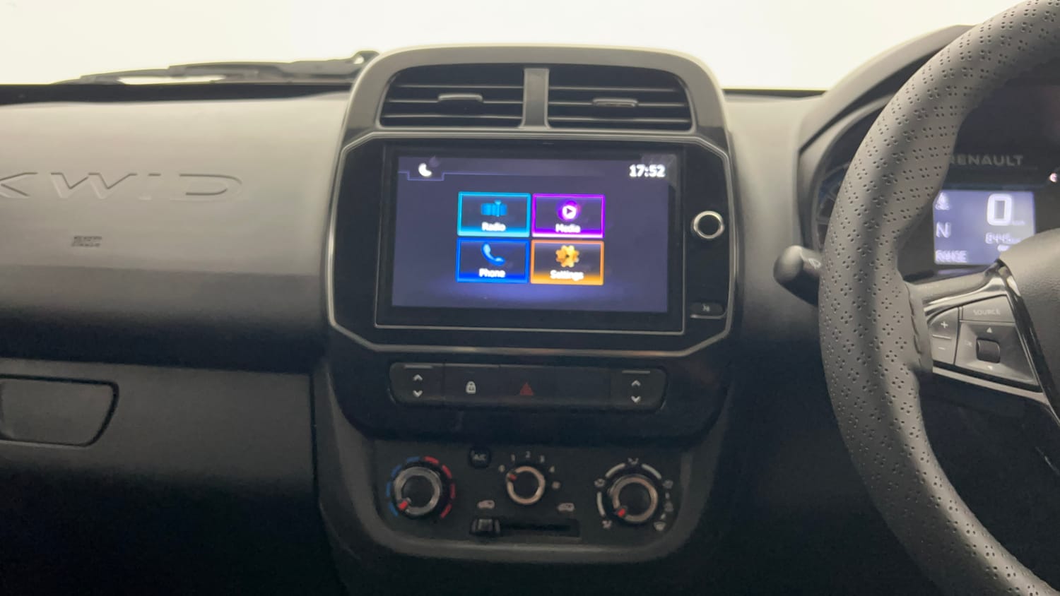 Used 2024 Renault Kwid RXT 1.0L AMT Petrol Automatic top_features Integrated (in-dash) music system
