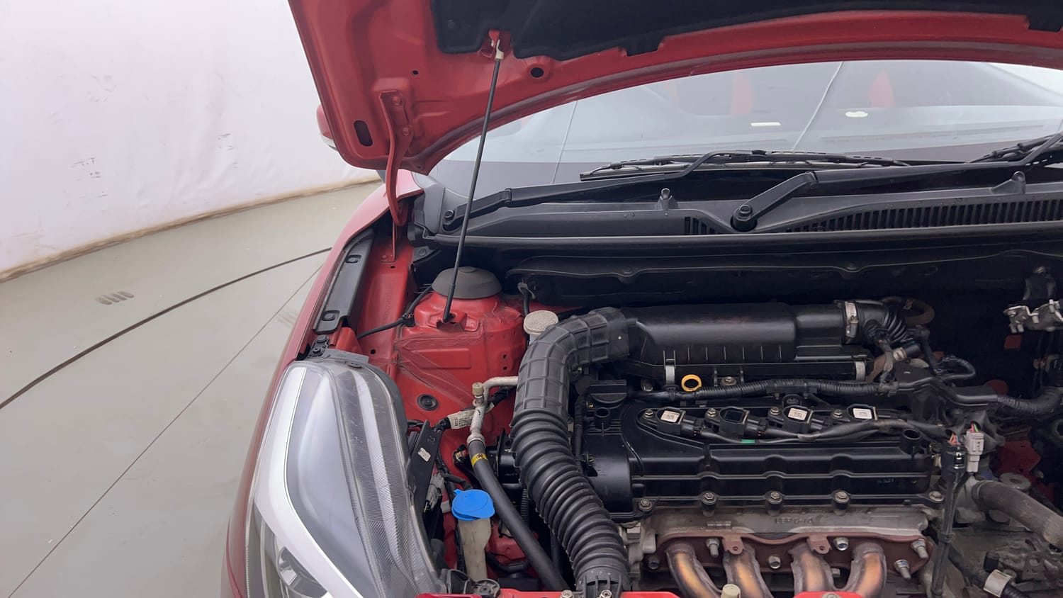 Used 2021 Toyota Glanza G Petrol Manual engine ENGINE RIGHT SIDE HINGE & APRON VIEW