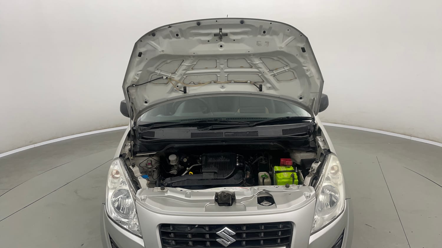 Used 2014 Maruti Suzuki Ritz Lxi BS-IV Petrol Manual engine ENGINE & BONNET OPEN FRONT VIEW