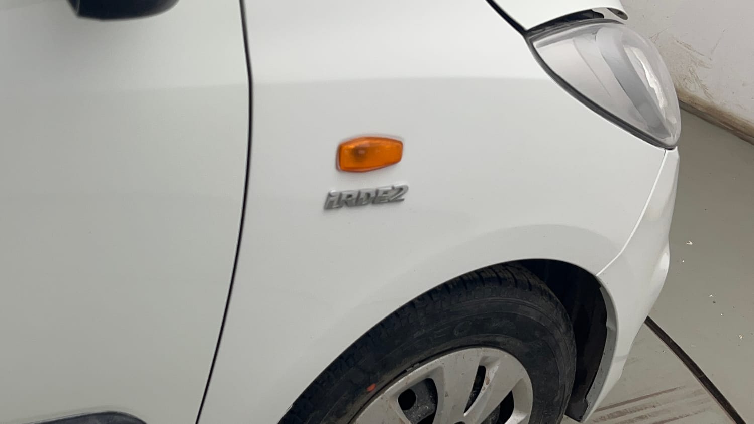 Used 2013 Hyundai i10 Magna 1.1 iRDE2 Petrol Manual dents MINOR SCRATCH