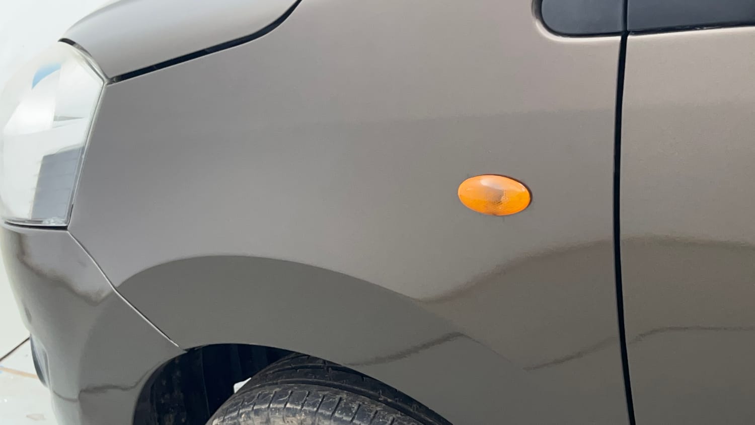 Used 2017 Maruti Suzuki Wagon R VXI Petrol Manual dents MINOR DENT