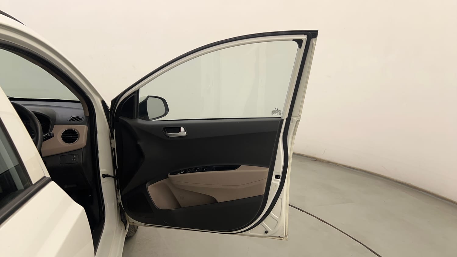 Used 2018 Hyundai Grand i10 Sportz AT 1.2 Kappa VTVT Petrol Automatic interior RIGHT FRONT DOOR OPEN VIEW