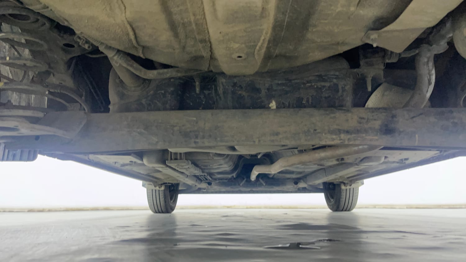 Used 2019 Hyundai Santro Asta Petrol Manual extra REAR UNDERBODY VIEW (TAKEN FROM REAR)