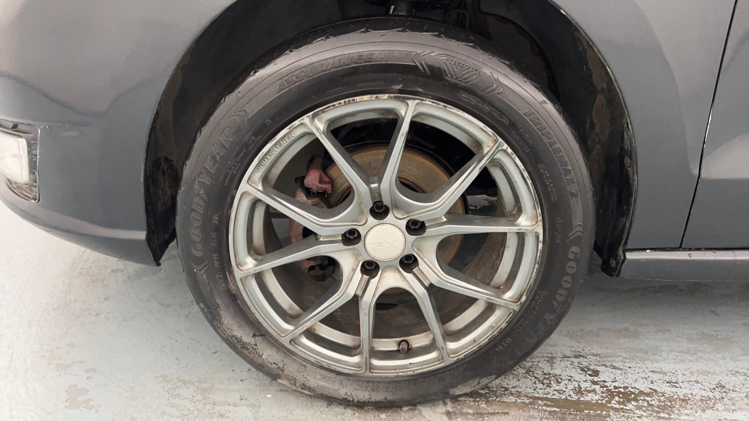 Used 2017 Skoda Rapid Ambition 1.5 TDI Diesel Manual tyres LEFT FRONT TYRE RIM VIEW