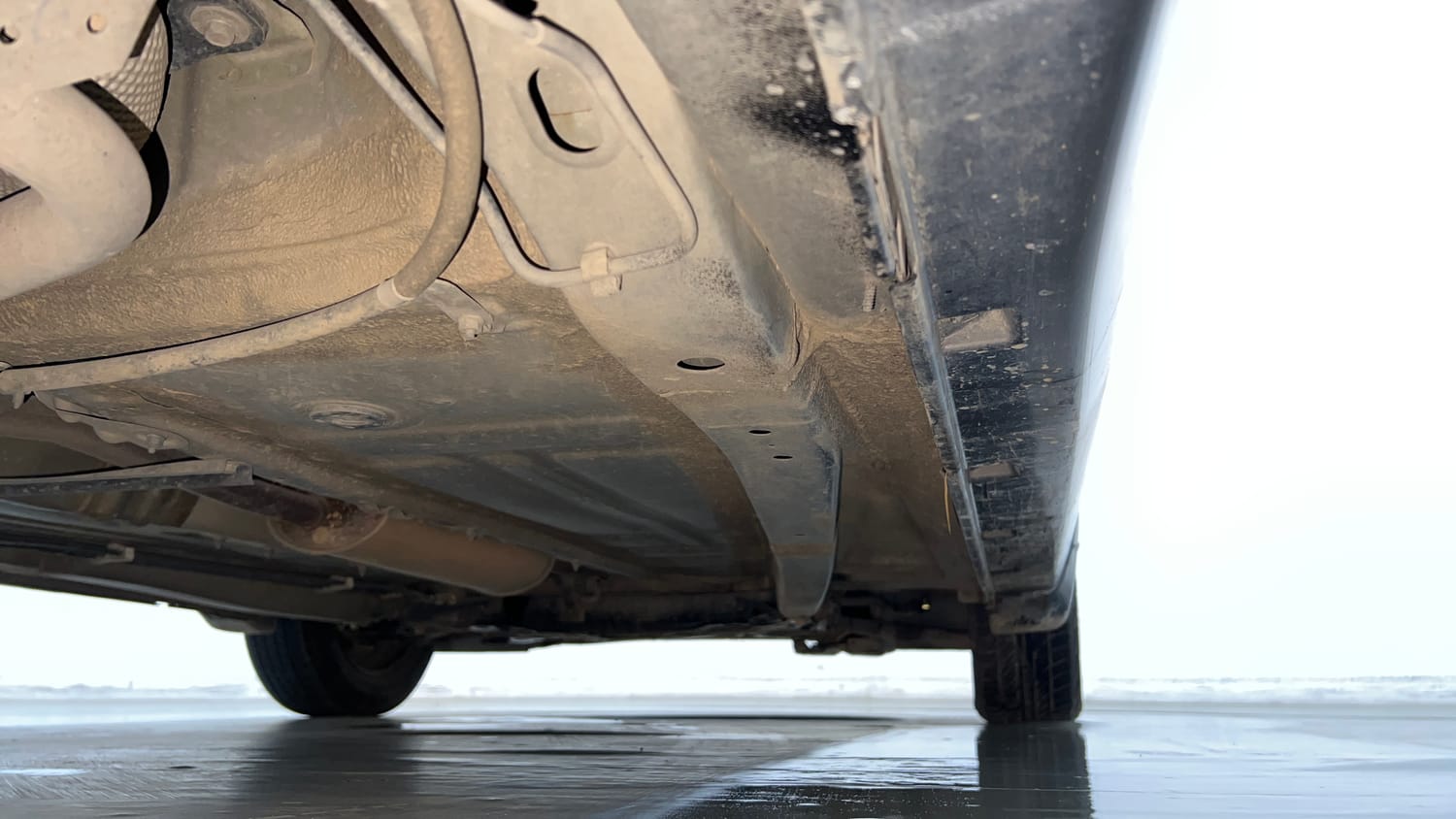 Used 2017 Maruti Suzuki Baleno Delta 1.2 Petrol Manual extra REAR RIGHT UNDERBODY VIEW