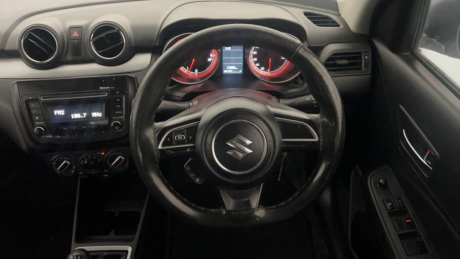 Used 2021 Maruti Suzuki Swift VXi Petrol Manual interior STEERING VIEW