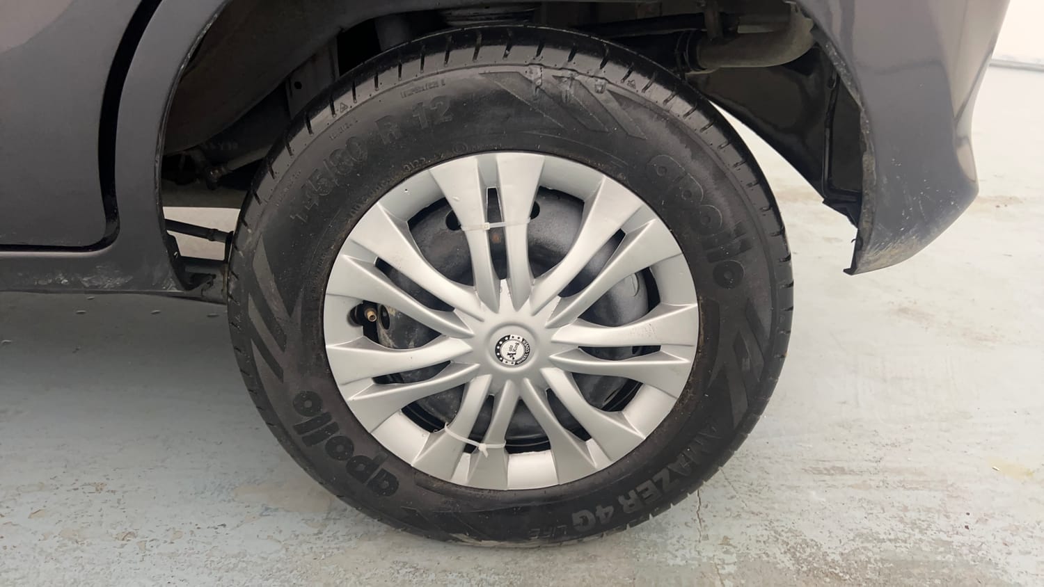 Used 2013 Maruti Suzuki Alto 800 Lxi Petrol Manual tyres LEFT REAR TYRE RIM VIEW