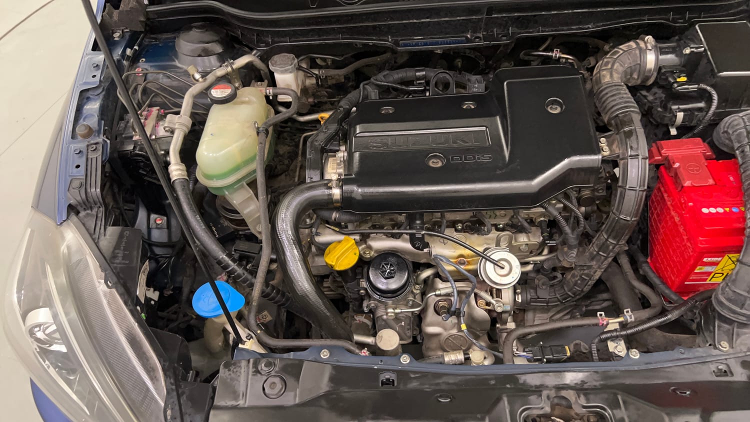 Used 2017 Maruti Suzuki S-Cross Alpha 1.3 Diesel Manual engine ENGINE RIGHT SIDE VIEW