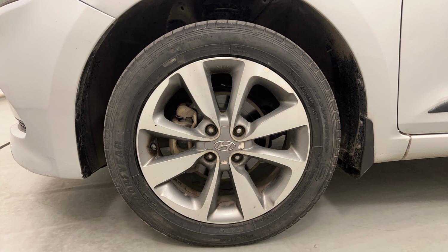 Used 2018 Hyundai Elite i20 Asta 1.2 (O) Petrol Manual tyres LEFT FRONT TYRE RIM VIEW