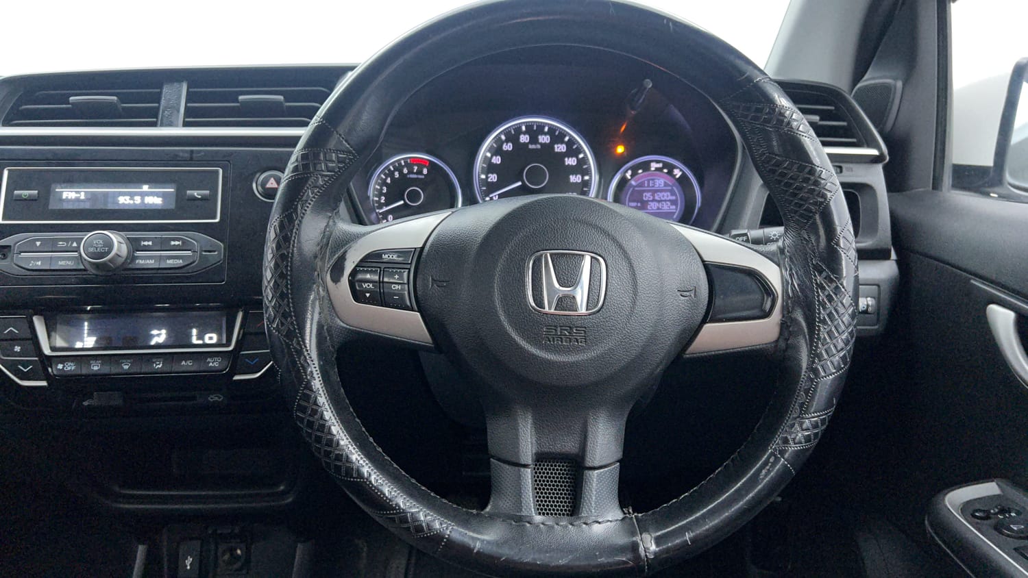Used 2019 Honda BR-V V Petrol Petrol Manual interior STEERING VIEW