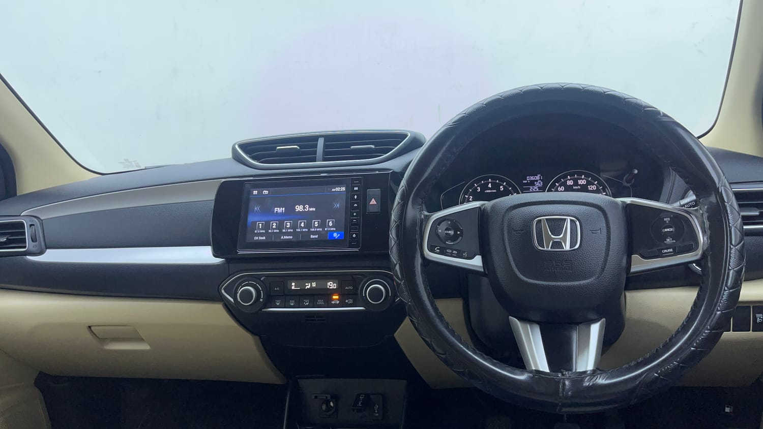 Used 2023 Honda Amaze VX MT 1.2 Petrol Petrol Manual interior DASHBOARD VIEW