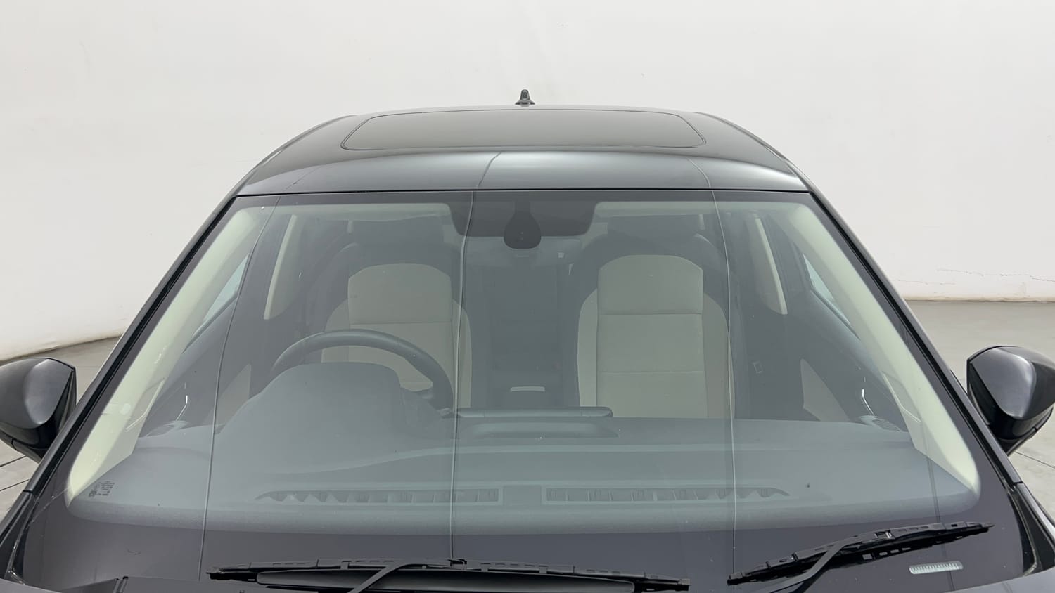 Used 2023 Skoda Slavia Style 1.0L TSI AT Petrol Automatic exterior FRONT WINDSHIELD VIEW