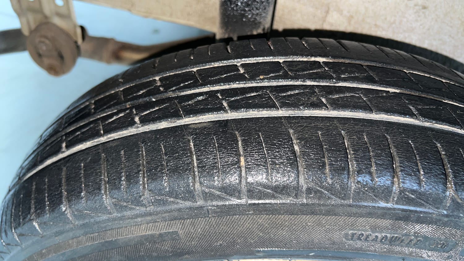Used 2021 Maruti Suzuki S-Presso LXi CNG Cng Manual tyres RIGHT REAR TYRE TREAD VIEW